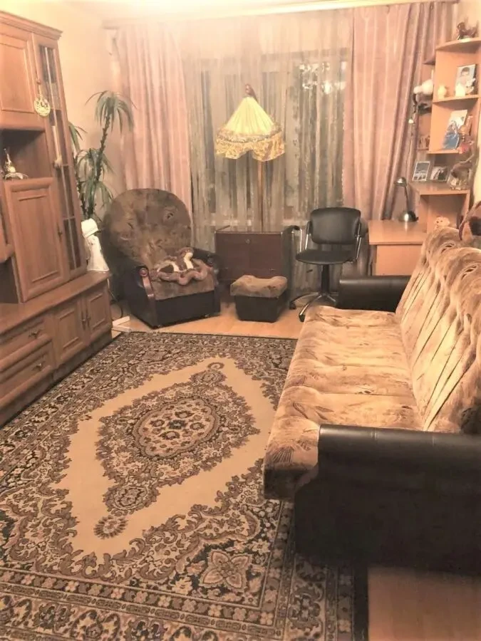 пр.Б.Хмельницького здам кімнату, всі зручності, меблі, техніка