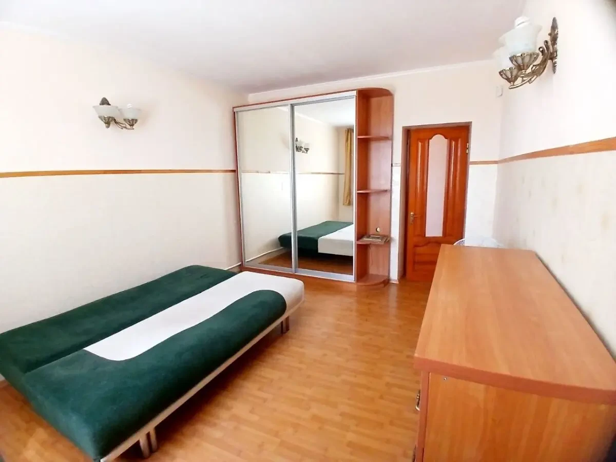 Продам ДОМ. ПГТ Таирова. 6 соток земли, 163 кв.м. 6