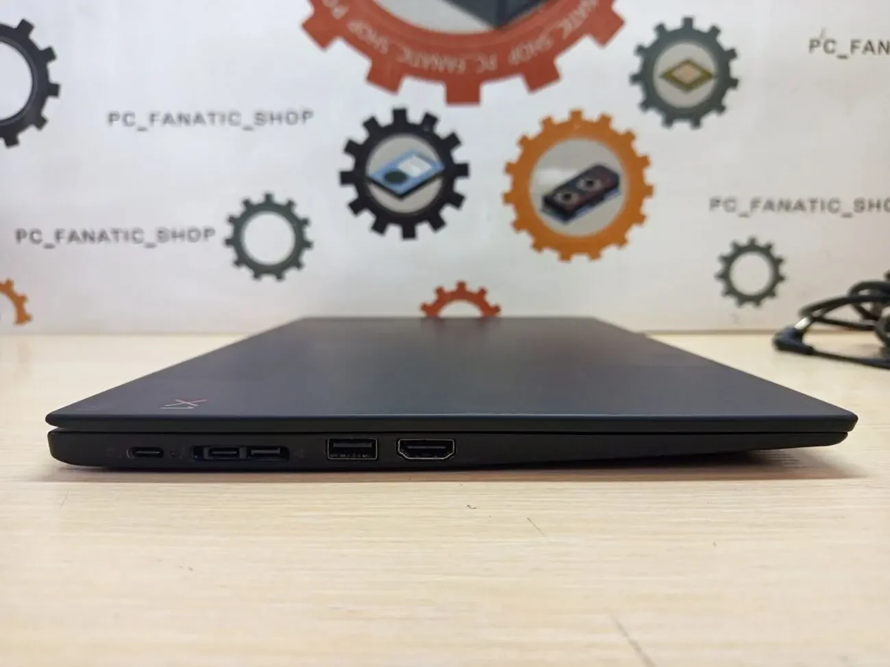 Ноутбук Lenovo ThinkPad X1 Carbon (6th Gen) 5