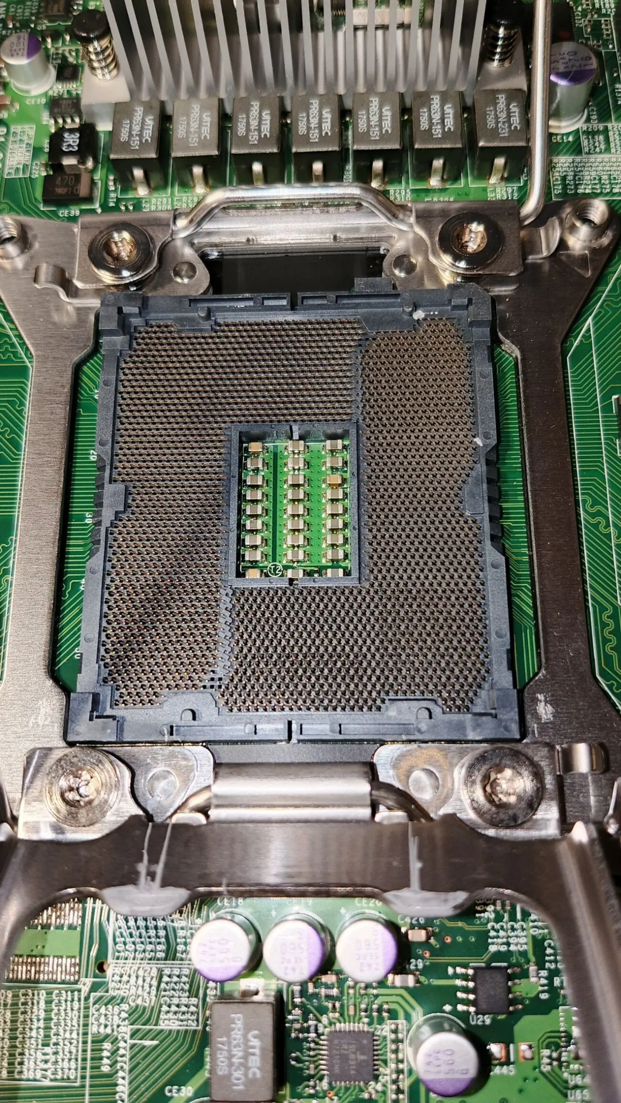 Серверная системная плата Supermicro MBD-X9SRA (S2011) (C602) ATX (Читать описание) 2