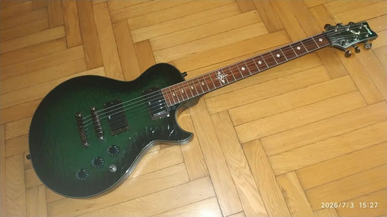 Ibanez ART300 Green Caiman гитара типа лес пол 2