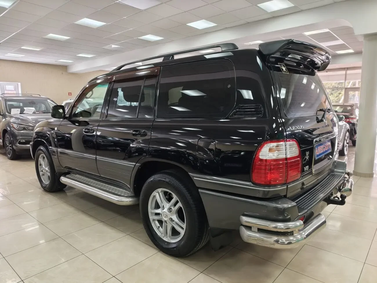 Lexus LX 470 AWD 4.7i V8 4АКПП 2002 р.в. (230 к.с.), 7 місць 2