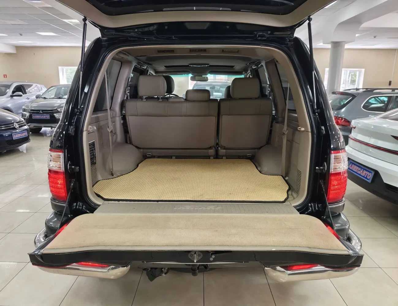 Lexus LX 470 AWD 4.7i V8 4АКПП 2002 р.в. (230 к.с.), 7 місць 3