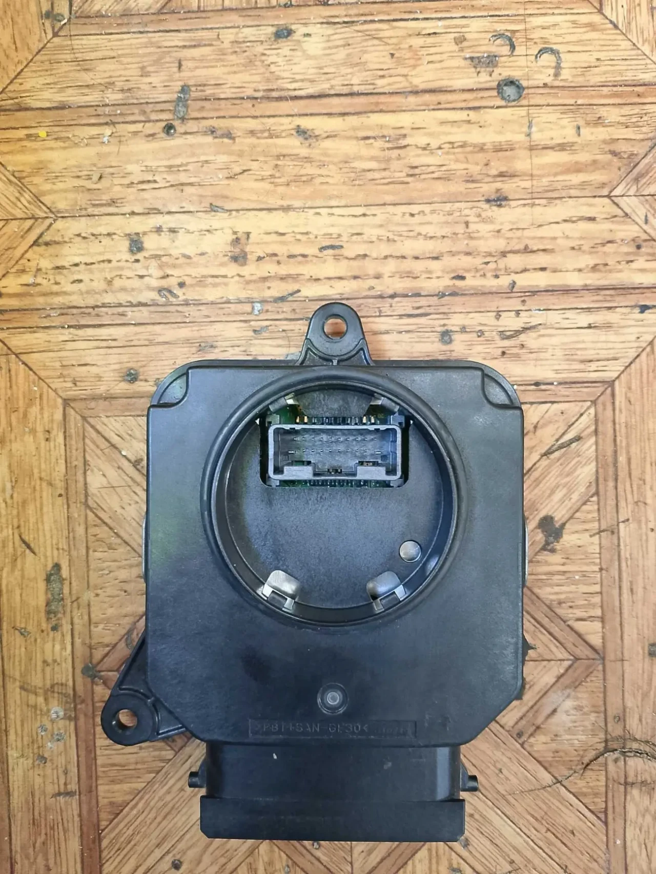 Блок управления LED фарой левый Lexus NX (17-21) Koito 89907-78140 5