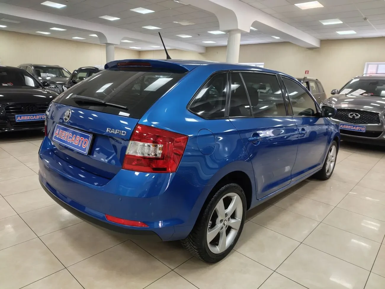 Skoda Rapid Spaceback 1.6TDI 16V 7АКПП 2015 р.в. (90 к.с.) 6