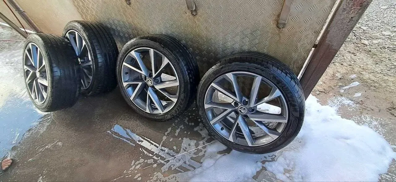 продам колеса 3