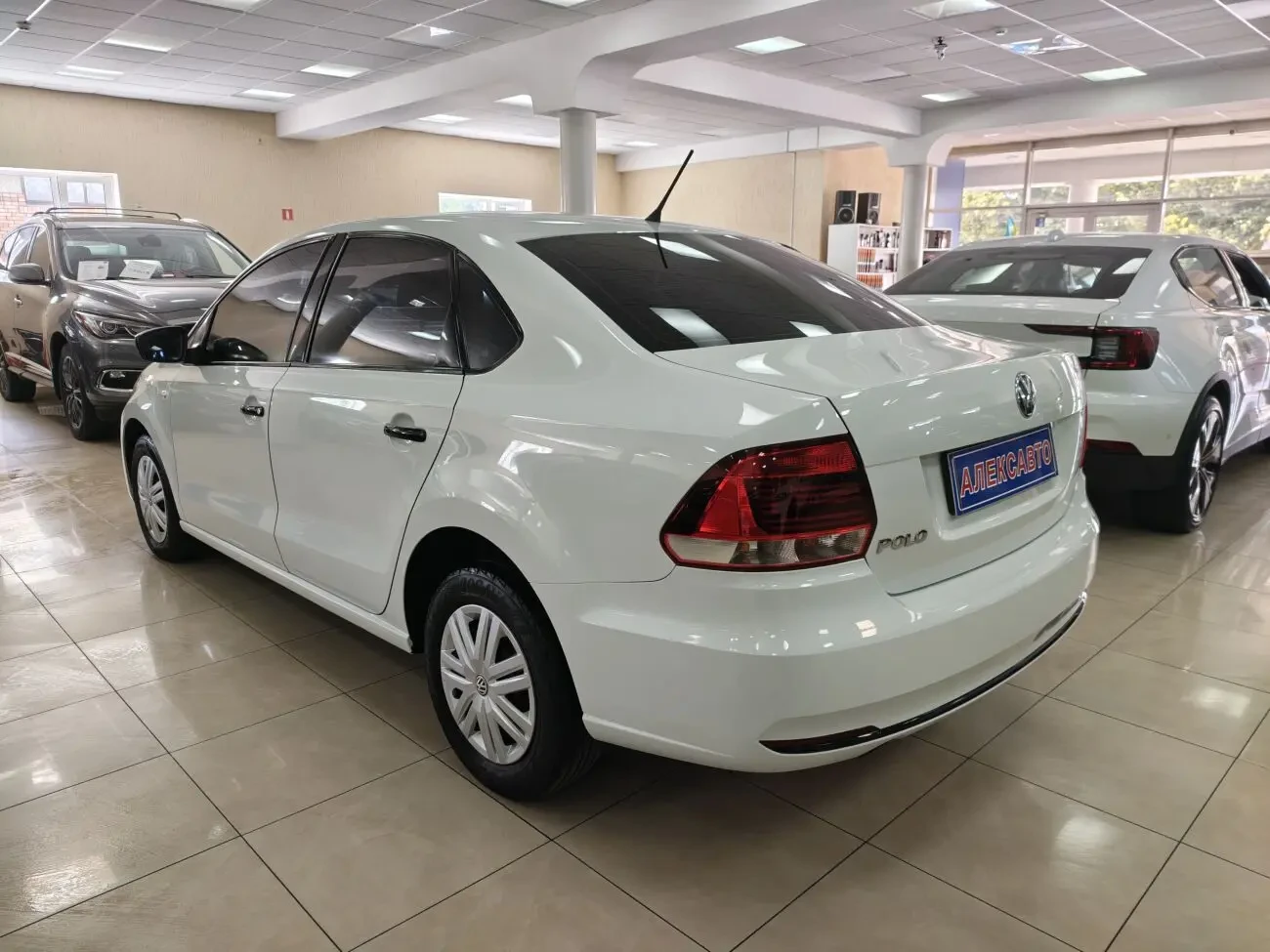 Volkswagen Polo Sedan 1.6MPі 5МКПП 2018 р.в. (90 к.с) 4