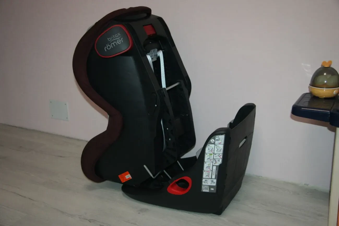 Автокрісло Britax Romer King II 6