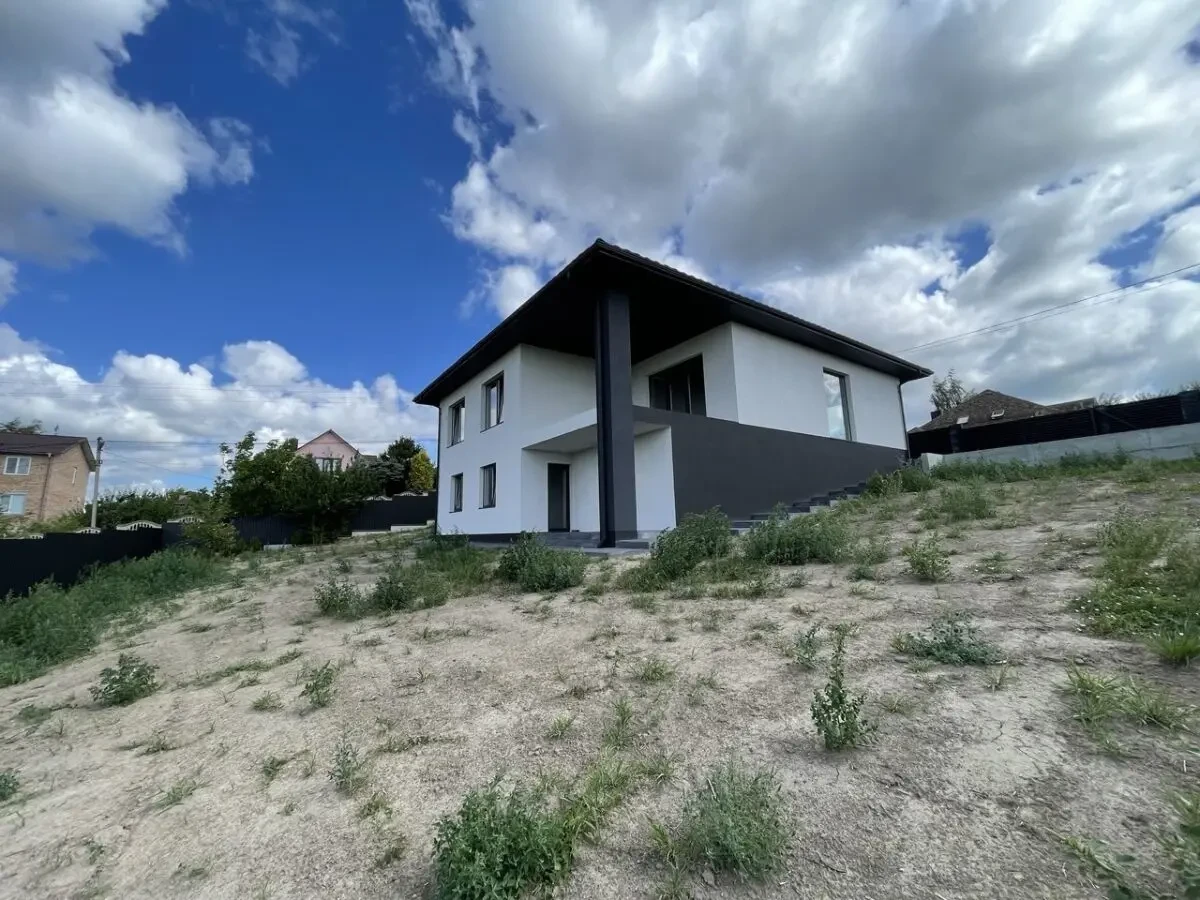Продаж будинку з панорамними краєвидами 3