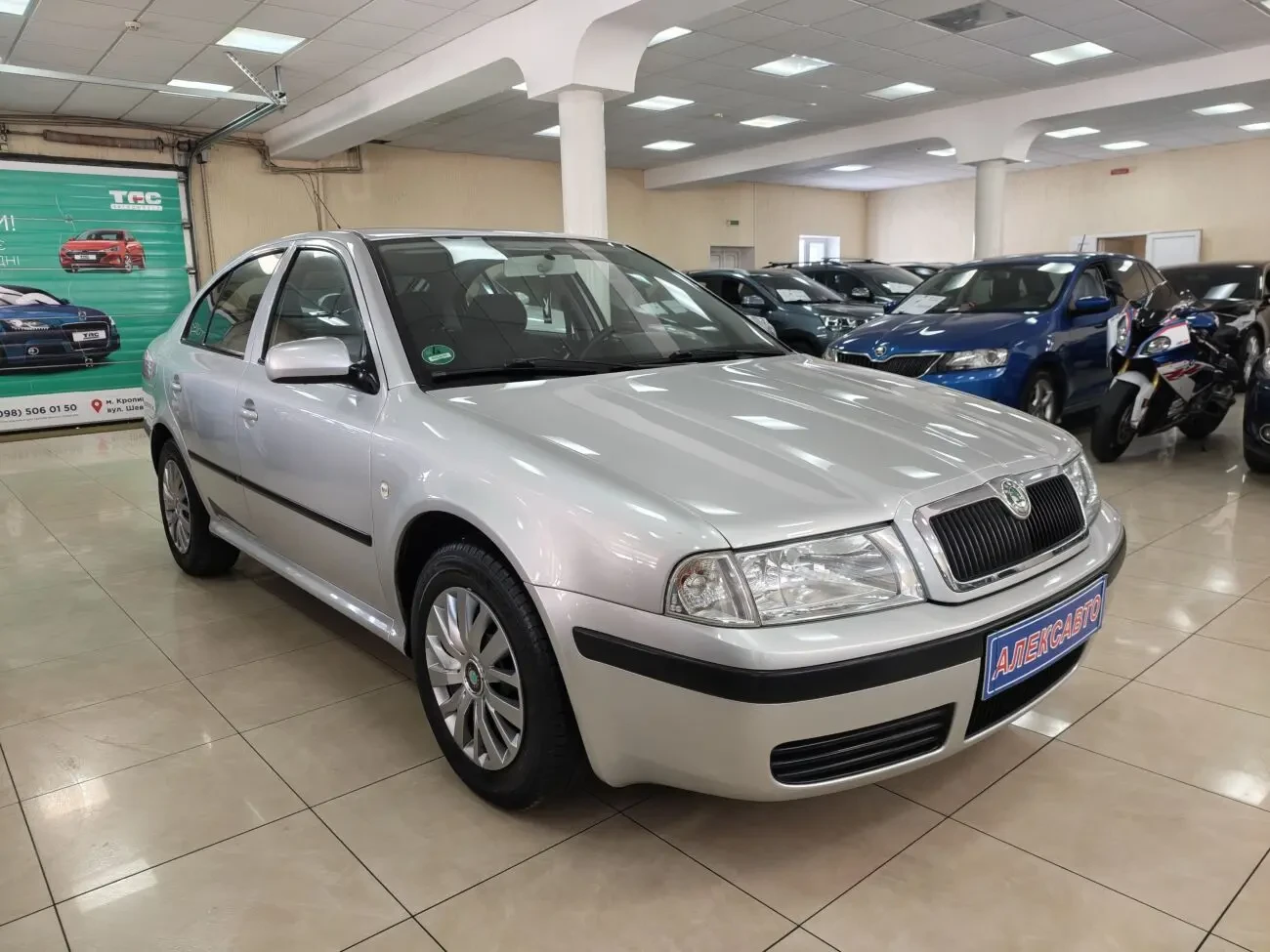 Skoda Octavia Tour 1.6МРі 8V 5МКПП 2005 р.в. (102 к.с.) 5