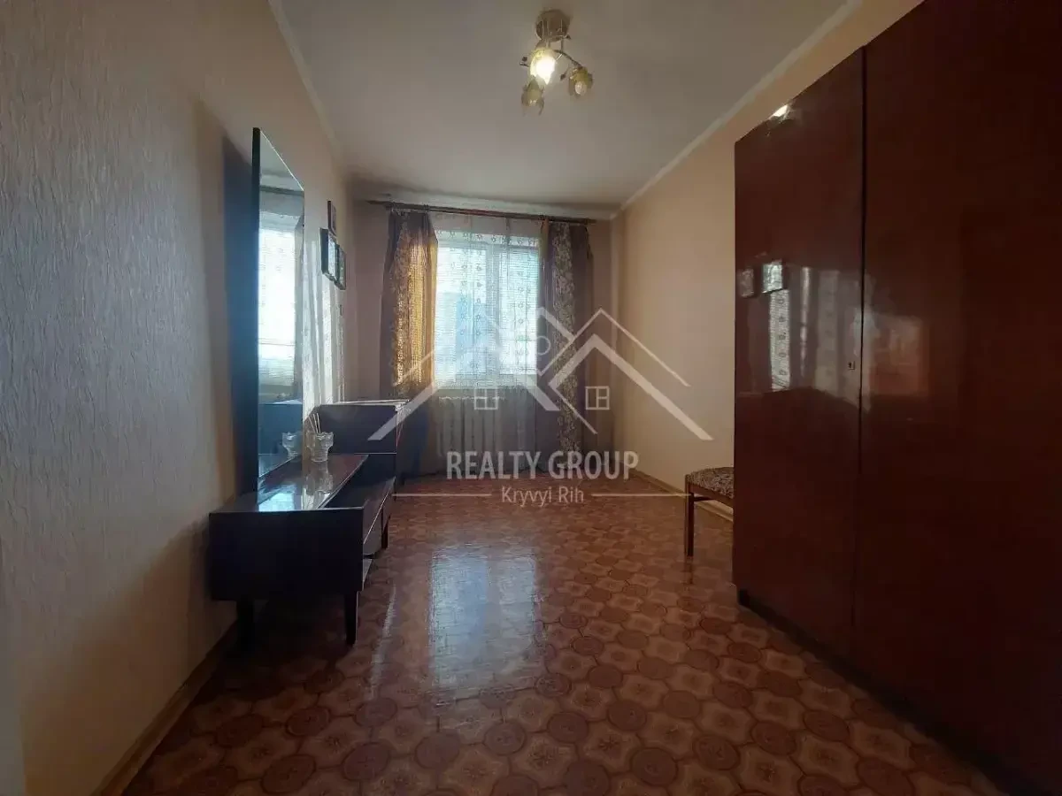 Продаж 3к у ЦМ р-ні по вул.Свято-Миколаївська 5