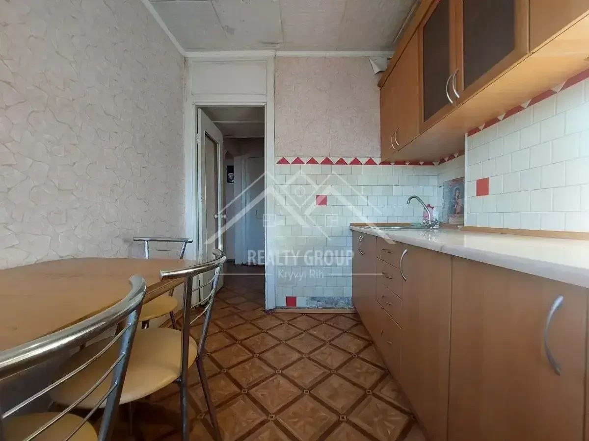 Продаж 3к у ЦМ р-ні по вул.Свято-Миколаївська 8