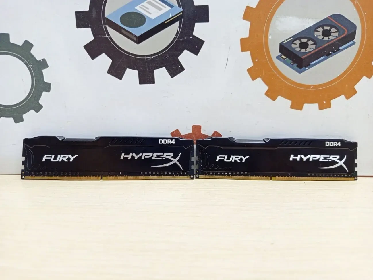 Оперативна пам'ять HyperX DDR4-2133 4096MB PC4-17000 Fury Black (HX421C14FB/4)