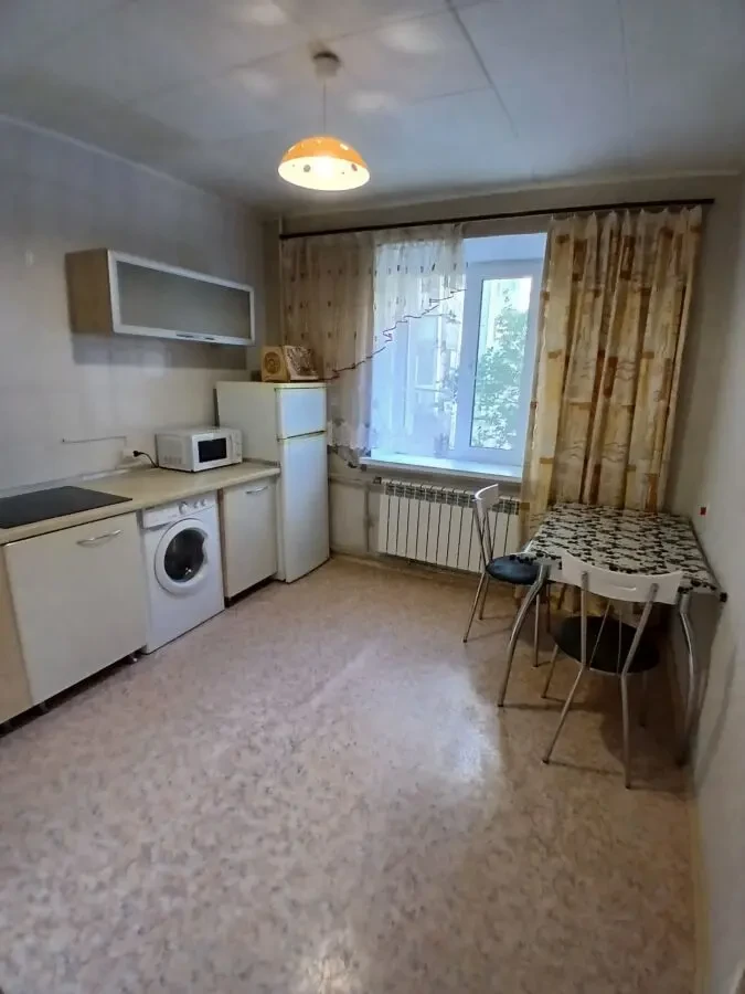 Сдам свою 1 ком. кв. Алексеевка, ул. Ахсарова 3в 8