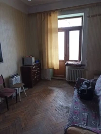 продам 4х кімнатну квартиру на хтз