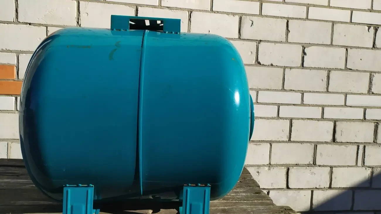 Продам гидроаккумулятор 80л. б/у 2
