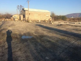Здається комерційне приміщення на першотравнева, площа 10000 кв.м