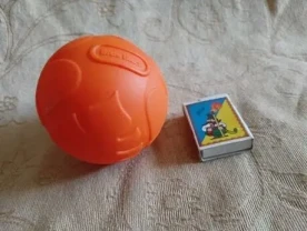 Игрушка оранжевый мяч Little Tikes для игр детям, питомцам