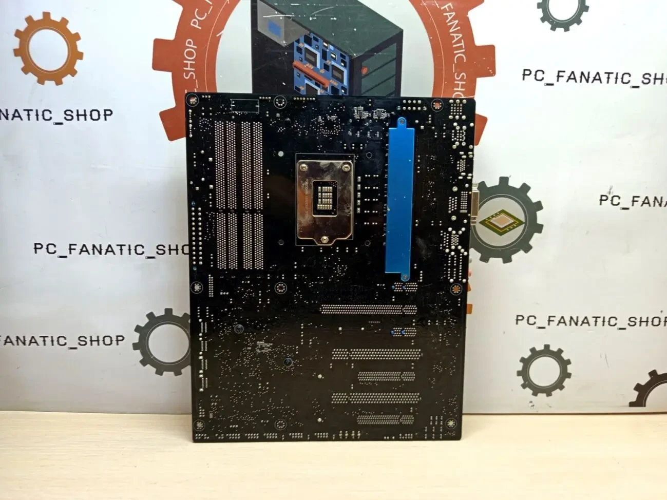 Материнська плата Asus P8Z68-V PRO/GEN3 (s1155, Intel Z68, 3 x PCI-Ex16) 2