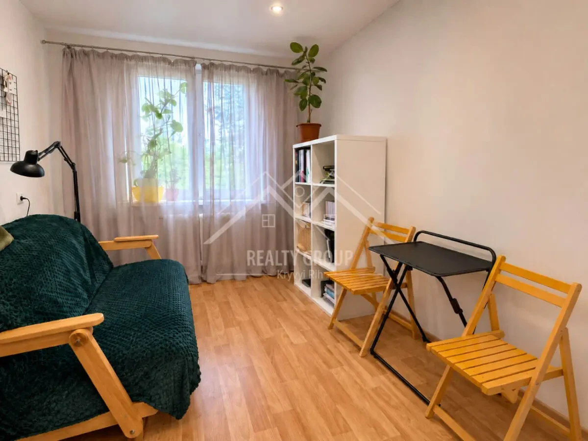 Продаж 2-к квартири з сучасним ремонтом пр.Миру 5