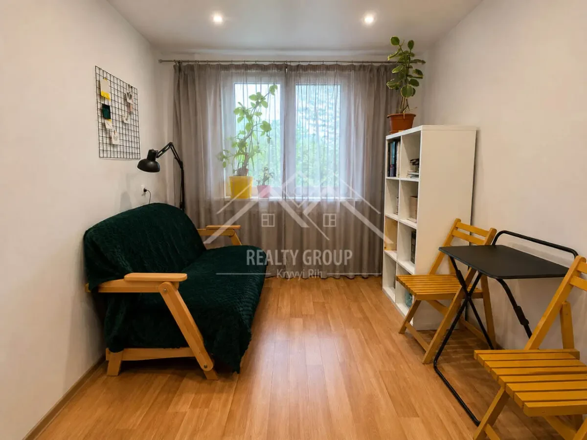 Продаж 2-к квартири з сучасним ремонтом пр.Миру 4