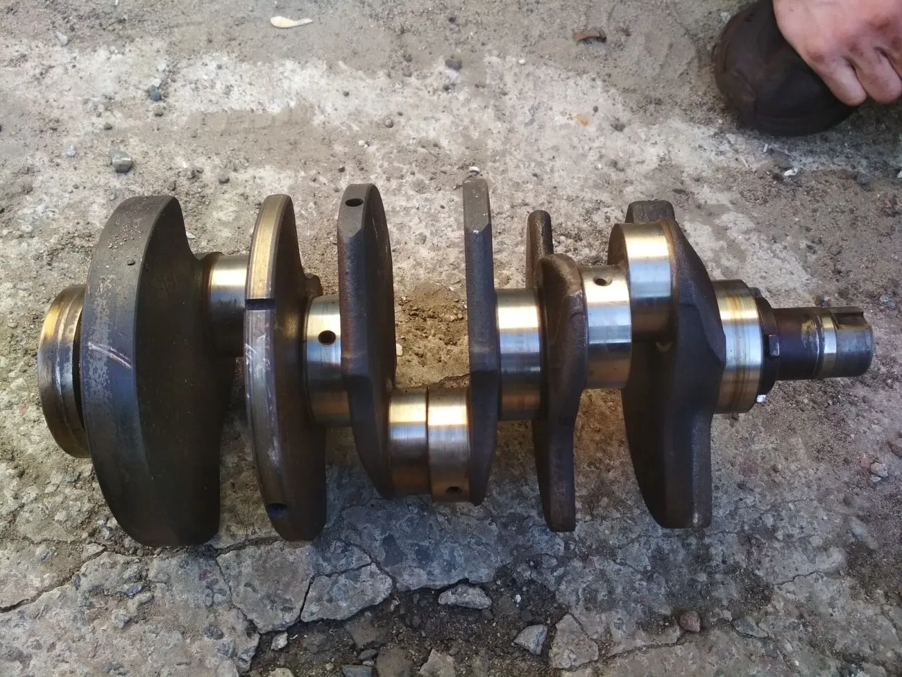078105101AG Коленвал двигателя Audi 100 2.6 V6 3