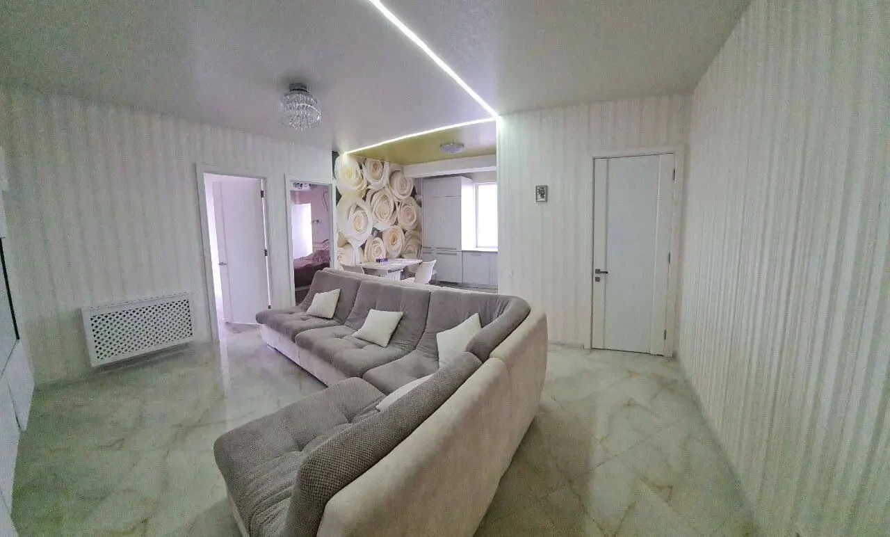 продам 4 комнатную квартиру ул. Рабочая, ЖК Ulduz 3