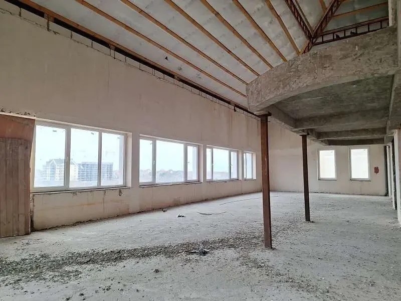 Комерційна будівля 1418 м²  5 рівнів  Вільне планування  Одеса, Ак. Сахарова 10