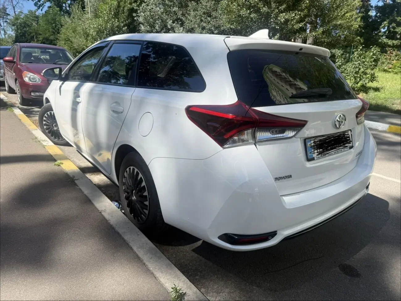 Продам Toyota Auris 2015 p. 4