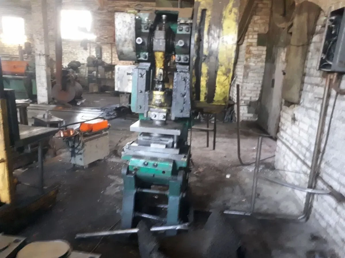 Кривошипний прес, кривошипный пресс, 25, 40 тонн, механічний, без пневматики, робочий, комплектний. 3