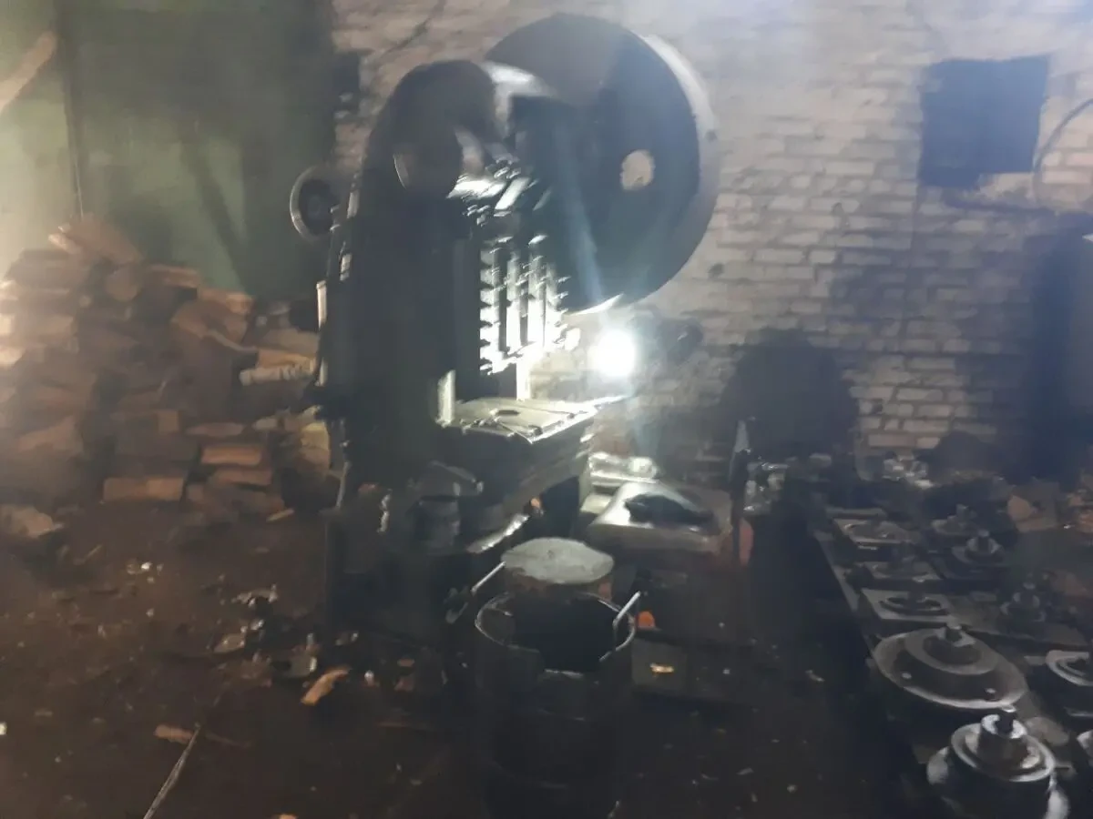 Кривошипний прес, кривошипный пресс, 25, 40 тонн, механічний, без пневматики, робочий, комплектний. 5
