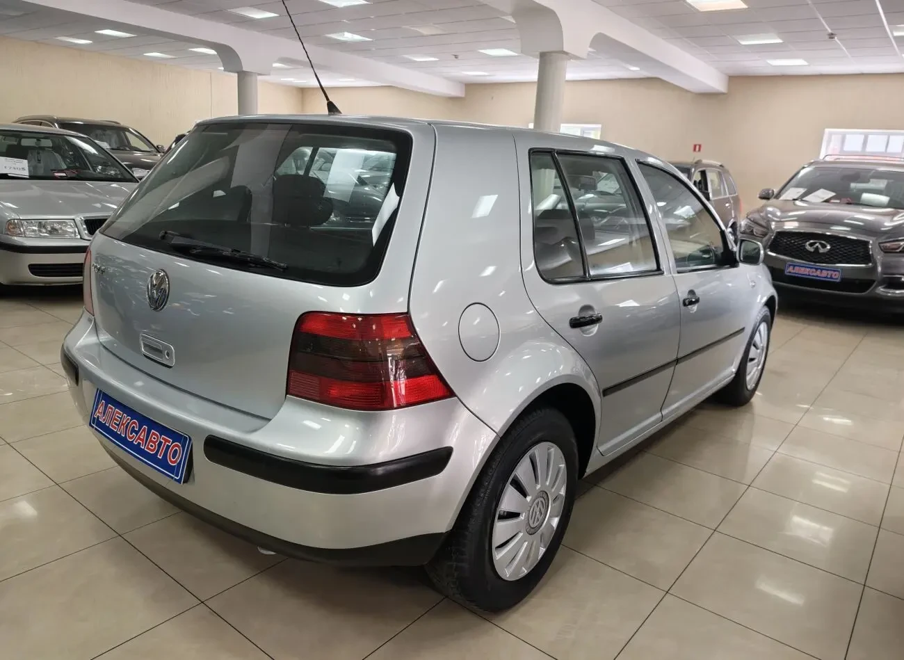 Volkswagen Golf IV 1.4і 16V 5МКПП 2000 р.в. (75 к.с.) 3