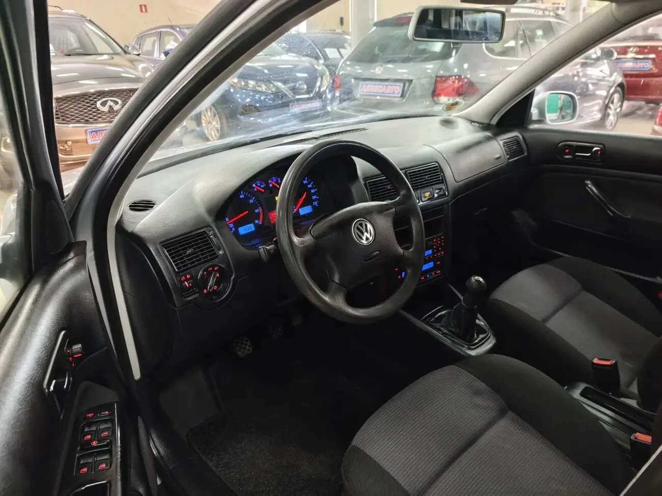 Volkswagen Golf IV 1.4і 16V 5МКПП 2000 р.в. (75 к.с.) 8