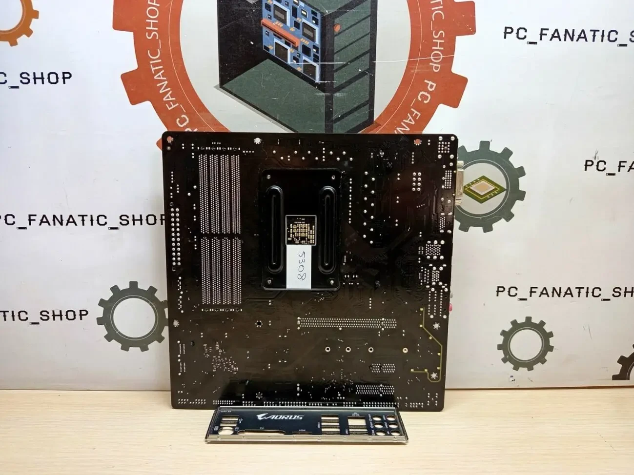 Материнська плата GIGABYTE B450 AORUS M 2