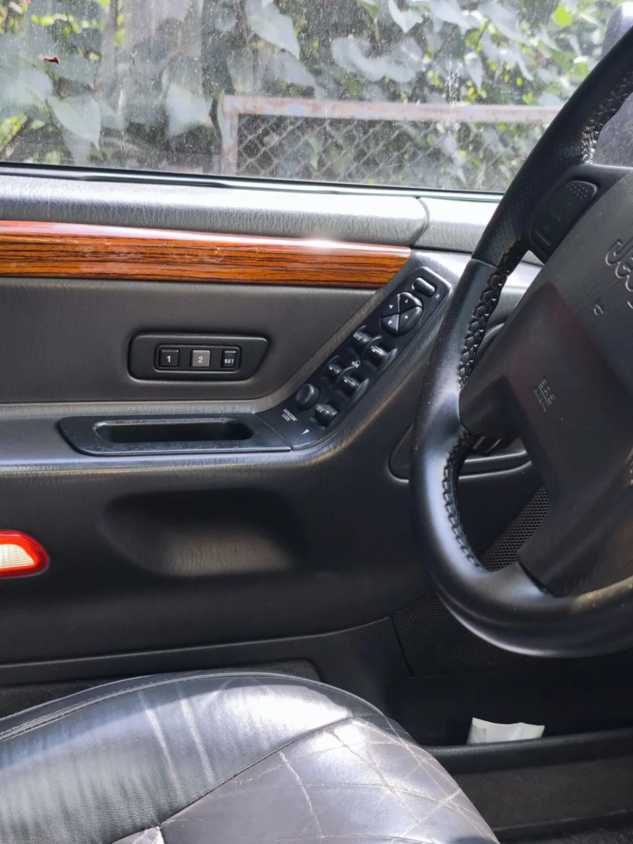 Jeep Grand Cherokee WJ 4.7 V8 1999 рік — під відновлення 8