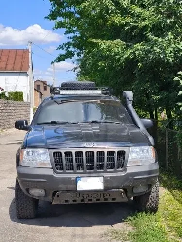 Jeep Grand Cherokee WJ 4.7 V8 1999 рік — під відновлення 3