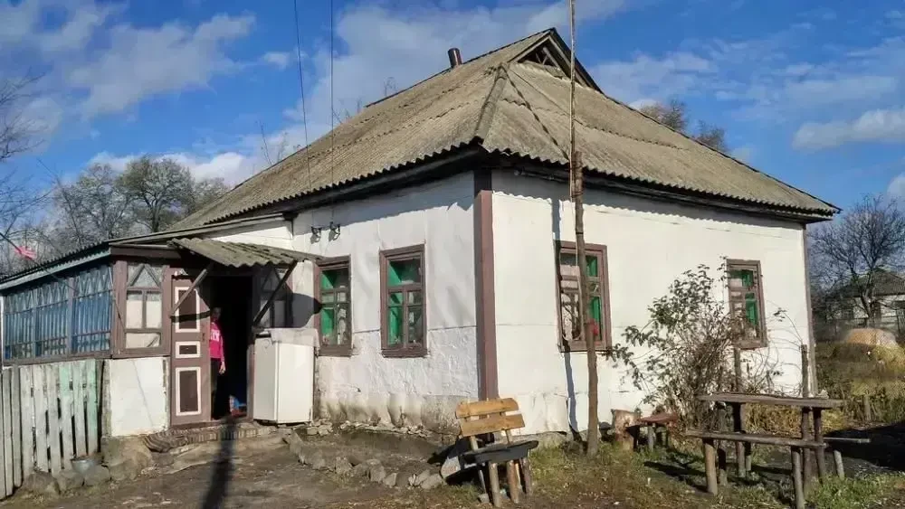 Будинок із земельною ділянкою 75 км від Києва. 18 500 $