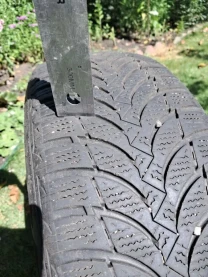 Продам зимові шини б/у Nexen WinGuad 205/60 R16