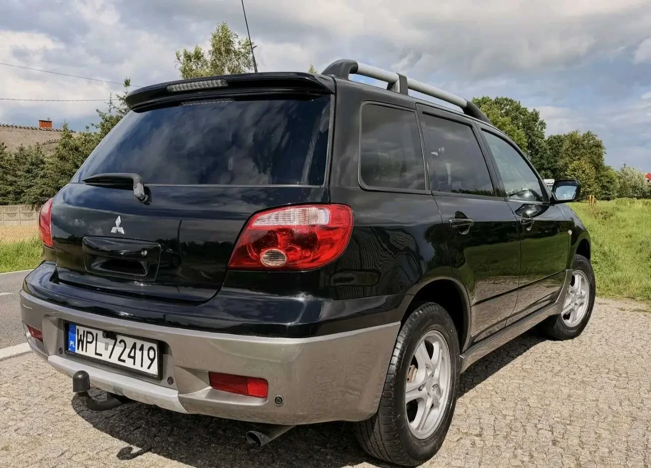 Mitsubishi Outlander 4