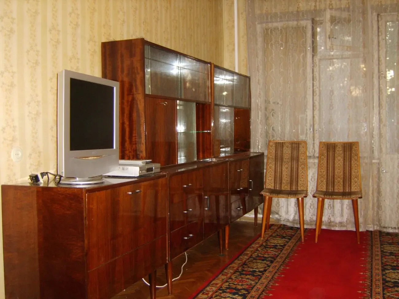 Продам 2-кімнатну квартиру біля метро Лук'янівська, вул. Герцена. Від власника. 2