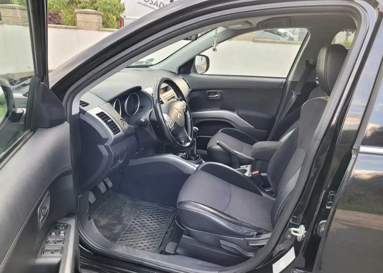 Mitsubishi Outlander 2.0 4WD 5