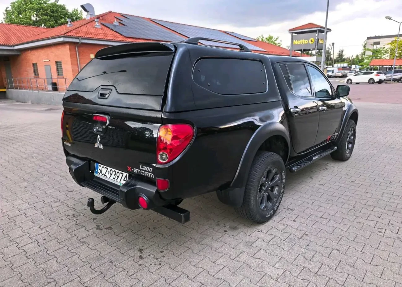 Mitsubishi L200 Pick Up 6