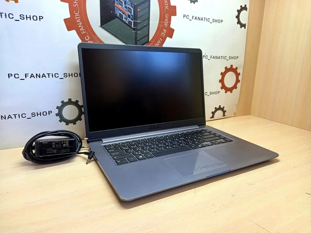 Ноутбук Asus X510U (Intel i5-8250U 16 RAM 240 SSD)