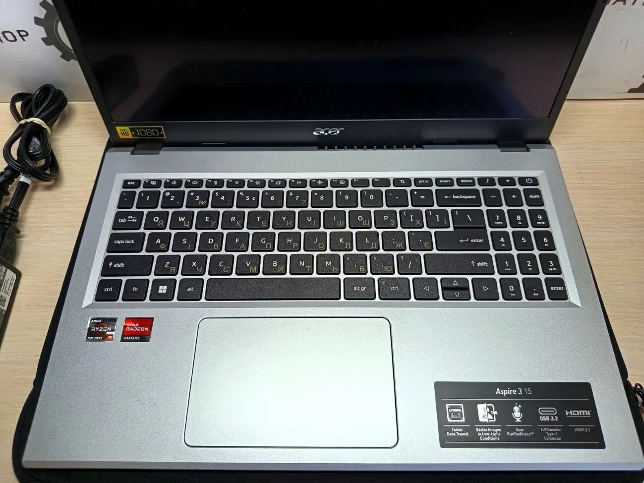 Ноутбук Acer Aspire 3 15 A315-24PT-R288 (AMD Ryzen 5 7520U, 16 GB, 1Tb SSD) 3