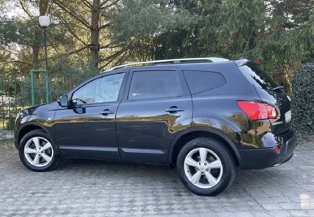 Nissan Qashqai +2 3