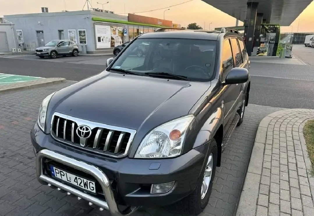 Toyota Land Cruiser Prado 120 2