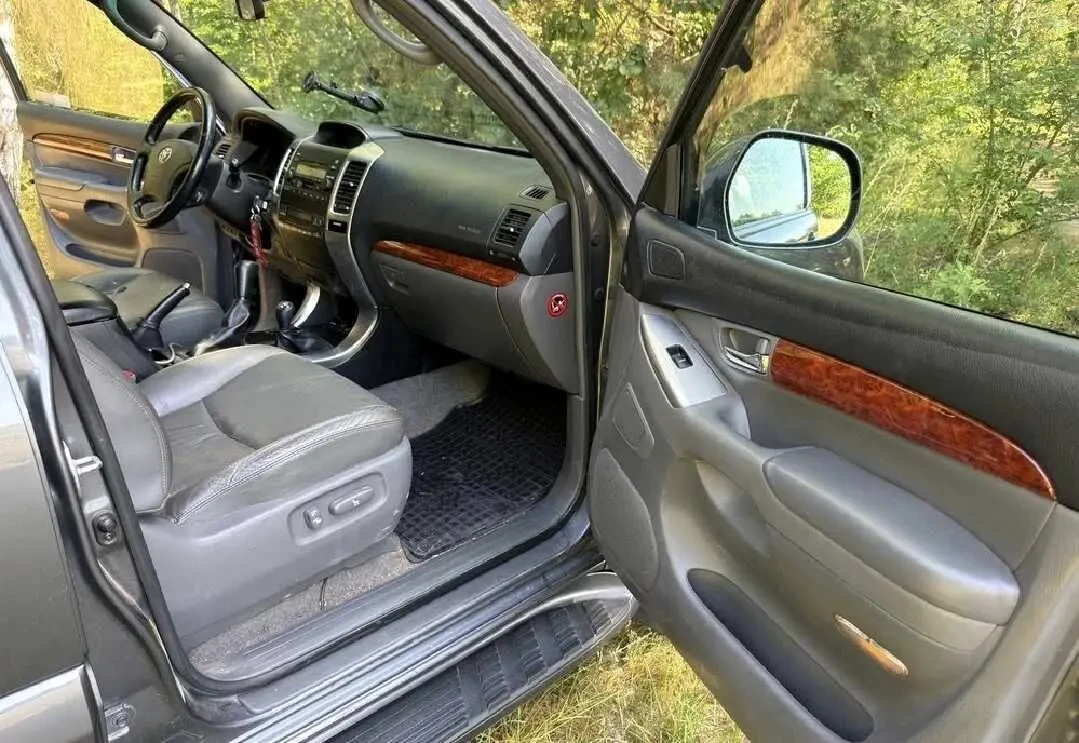 Toyota Land Cruiser Prado 120 6