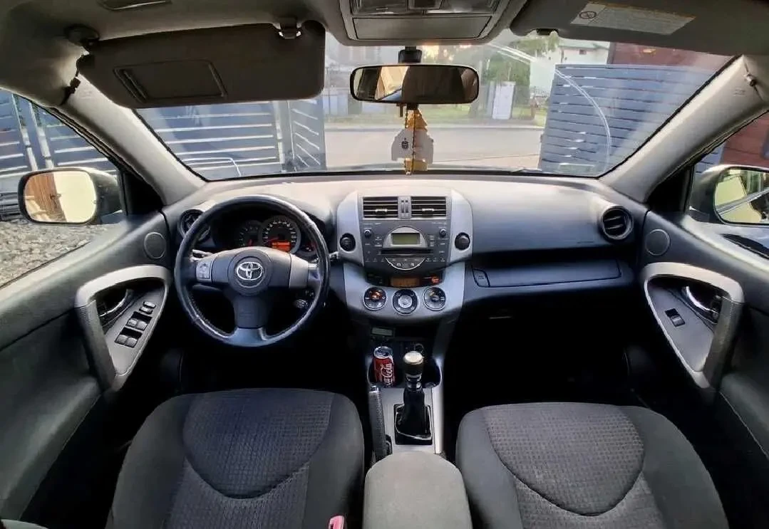 Toyota RAV4 2.2 D-4D 7