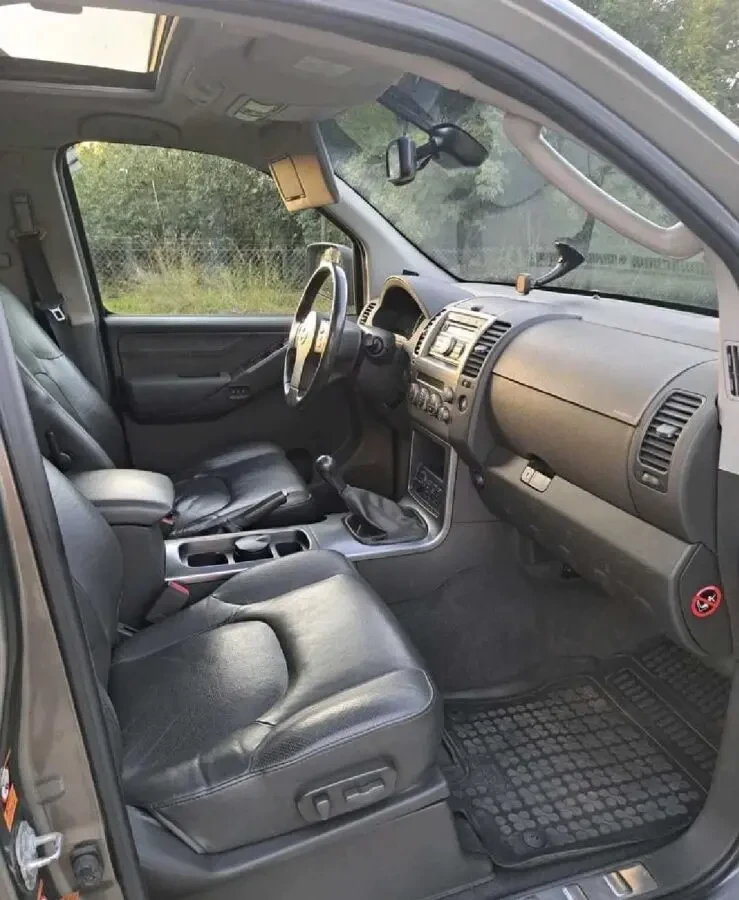 Nissan Pathfinder 2.5 dCi 4WD 7