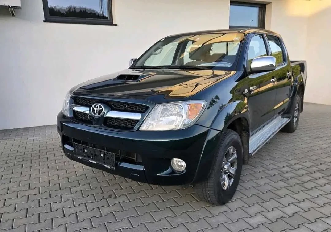 Toyota Hilux Pick Up 2